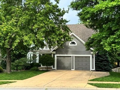 1334 N Anne Shirley Dr, Olathe, KS, 66061
