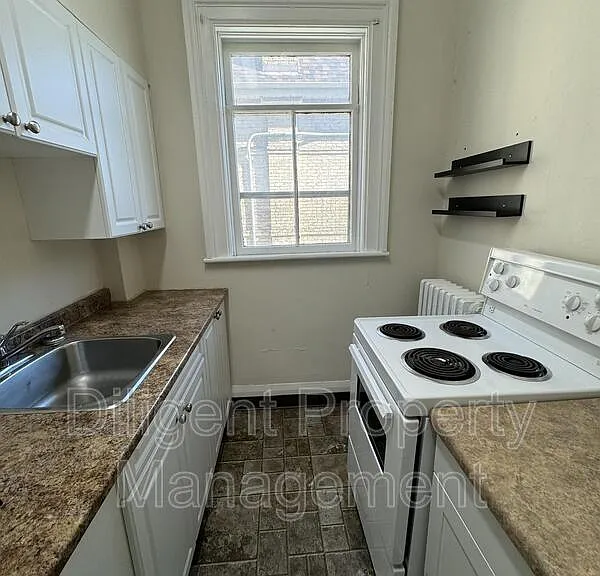 451 Water St #3 — Photo 34