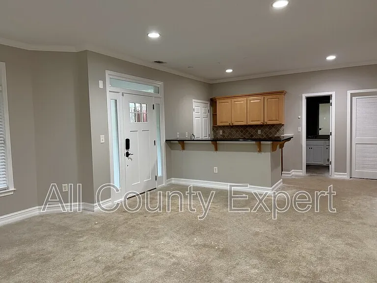 889 Lenox Ct NE — Photo 25