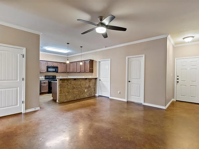 3338 General Pkwy — Photo 4