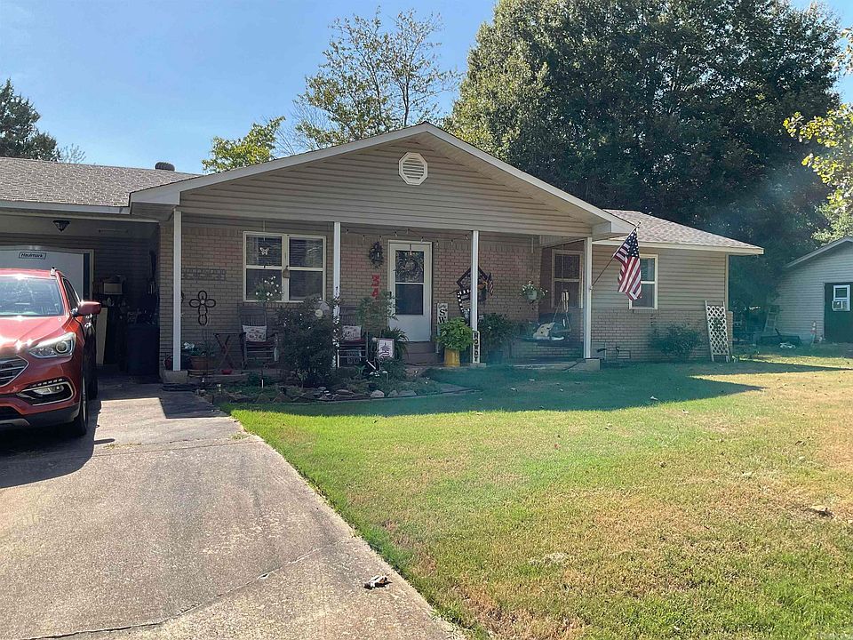 1st image of 345 Terry Ln