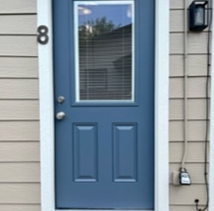 1st image of 1520 D St Unit 8