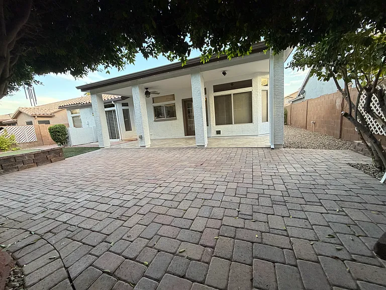 1850 W Desert Ln — Photo 41
