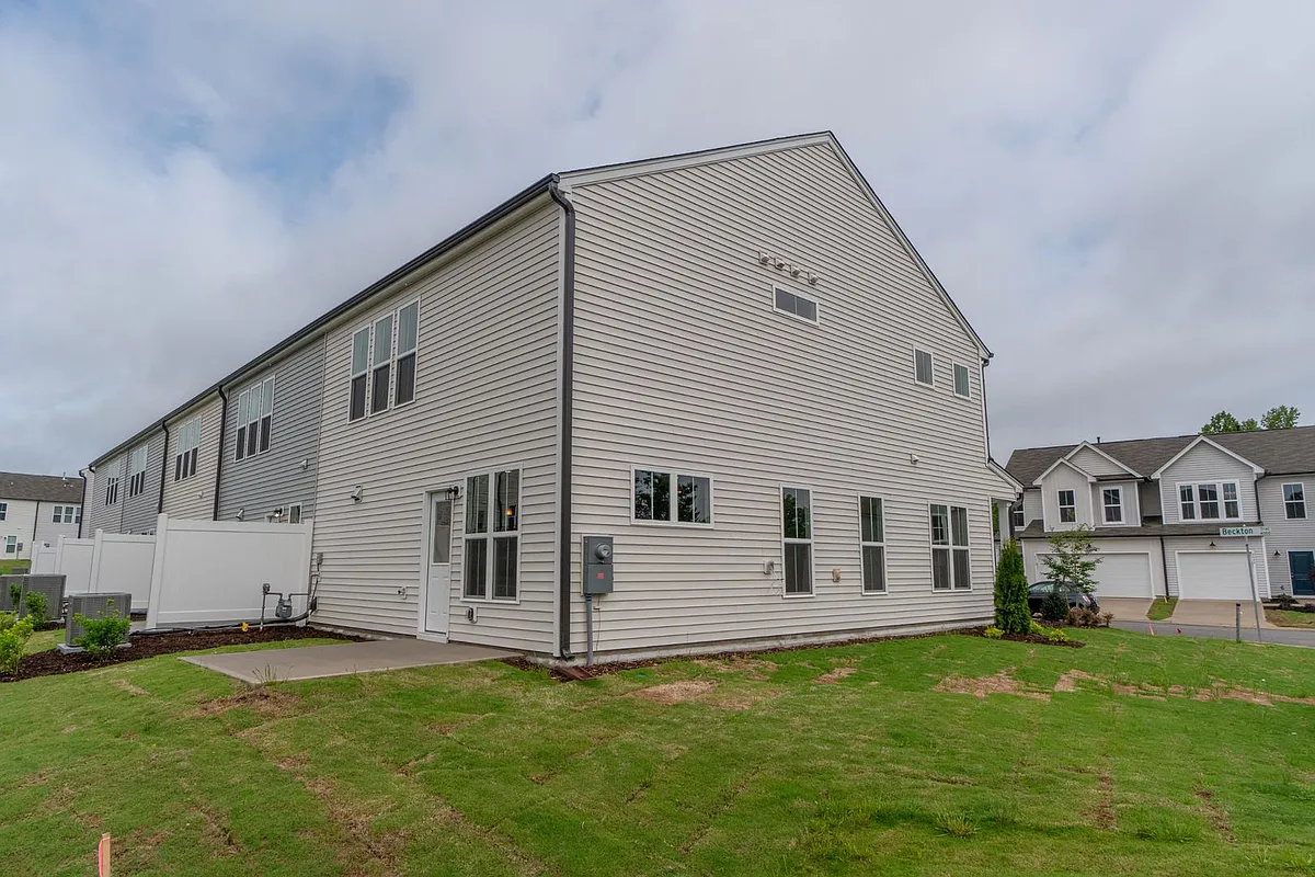 Building Photo - 4001 Beckton Trl