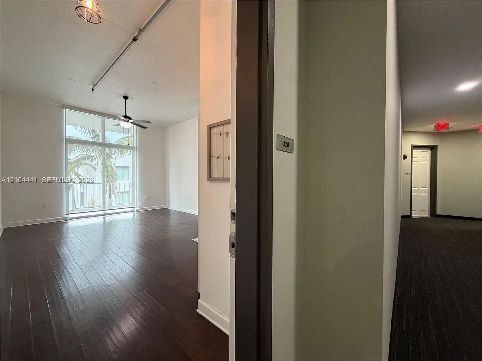 Lofts At Hollywood Statio — Photo 4