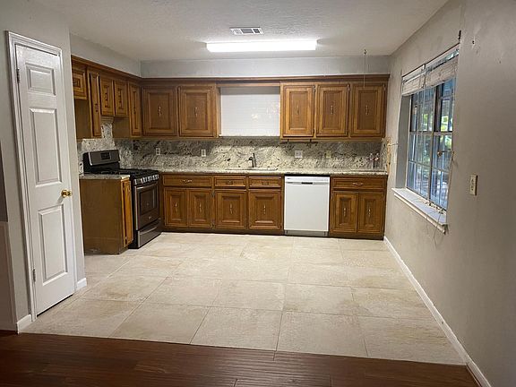 3rd image of 403 Texas St #1
