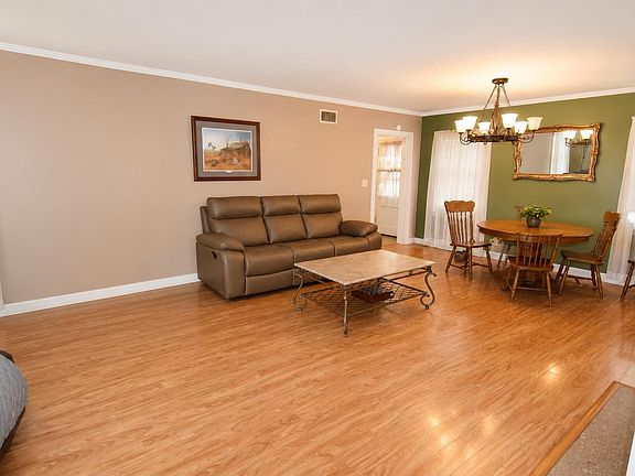 4th image of 735 Whirmantler Dr