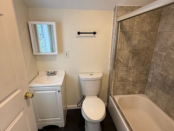 3rd image of 745 E 22nd St APT 3