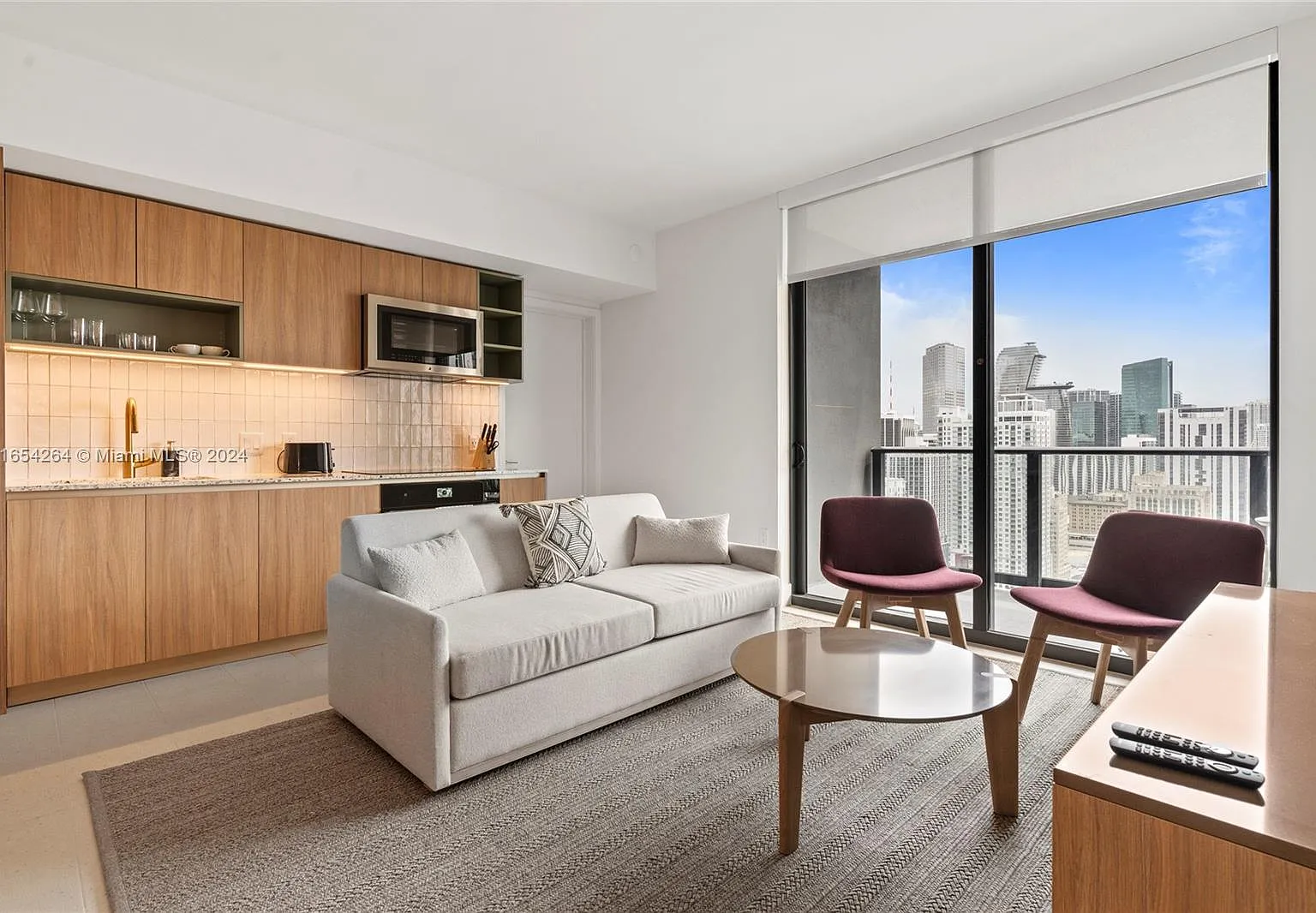 2 bed, 2.0 bath, $6,800 — Photo 3