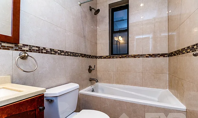 Rented by EXR | media 25