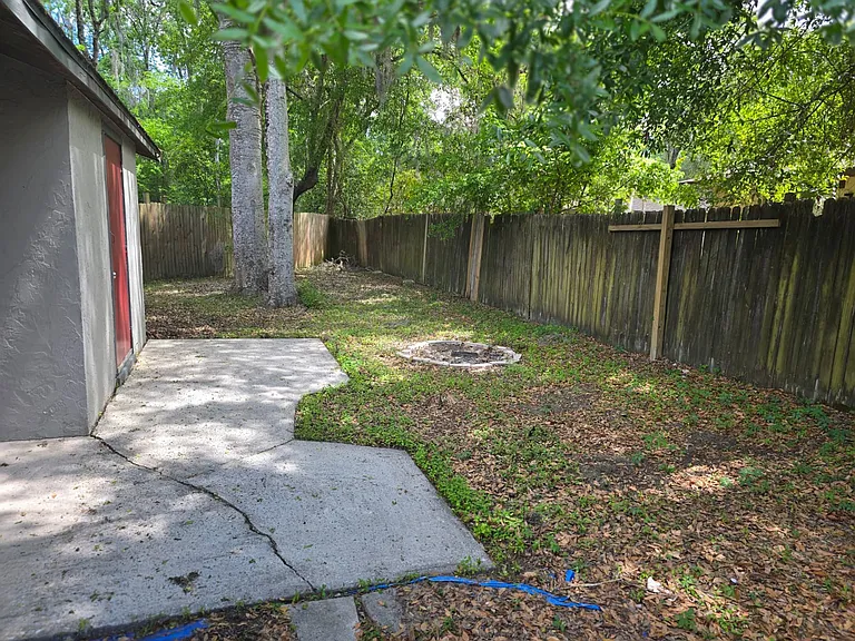 7305 SW 42nd Pl #C — Photo 8
