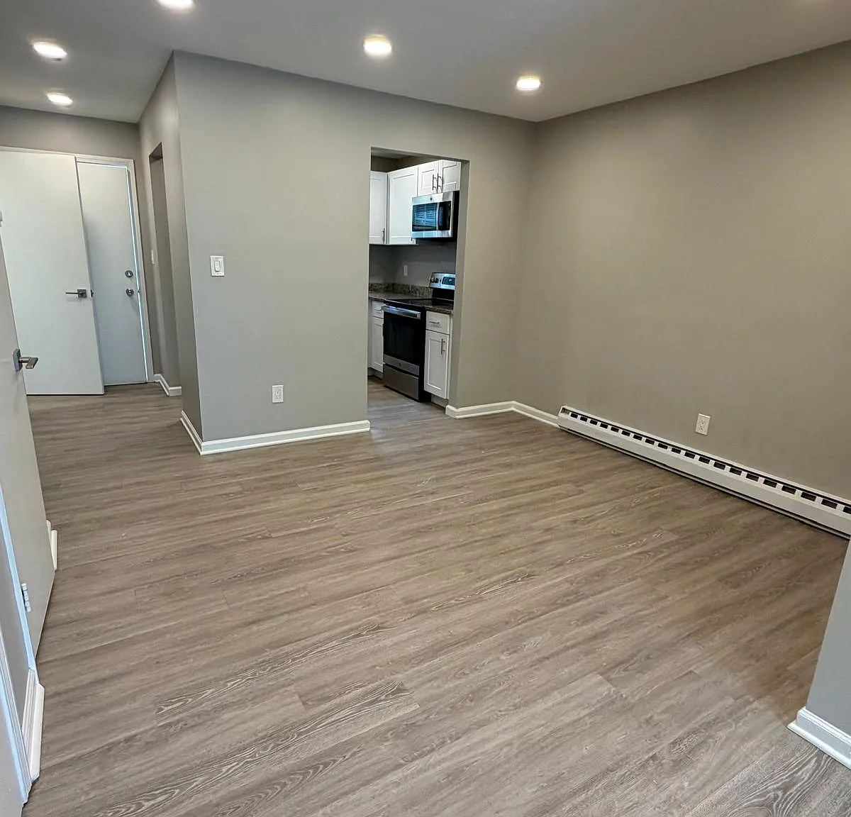 2 bed, 1.5 bath, 1152 sqft, $2,000 — Photo 4