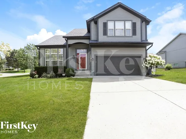 20807 W 72nd St, Shawnee, KS 66218