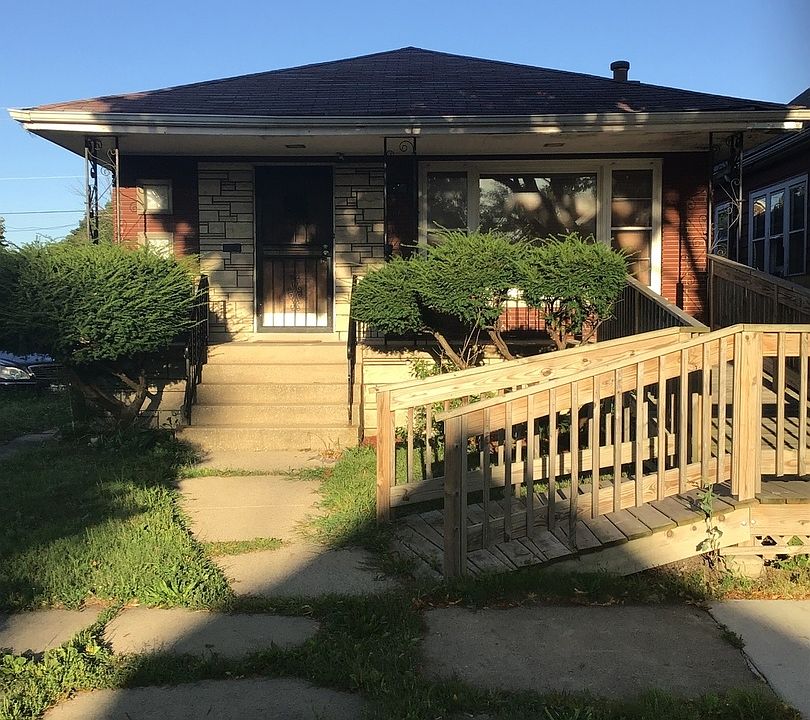 1st image of 10452 S Eggleston Ave