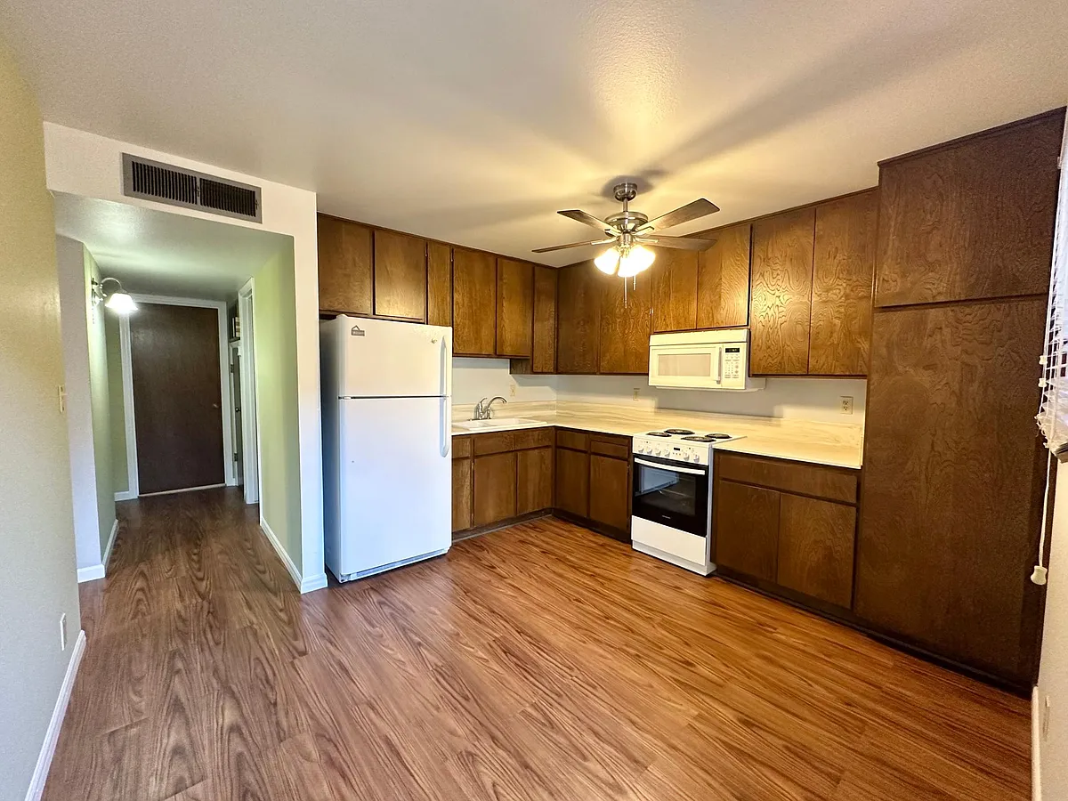 Kitchen - 416 W 10th St #1