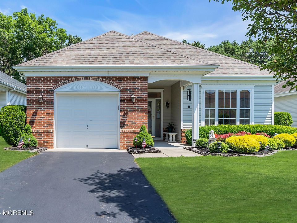 1st image of 117 Golden Seasons Drive