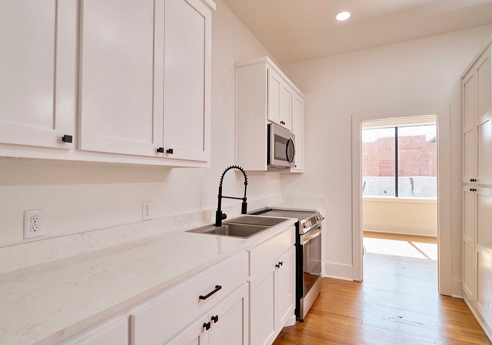 1st image of 120 E Rogers Blvd #12