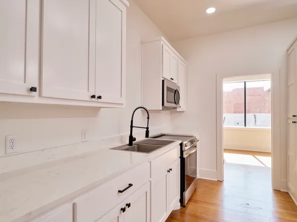120 E Rogers Blvd #12, Skiatook, OK 74070