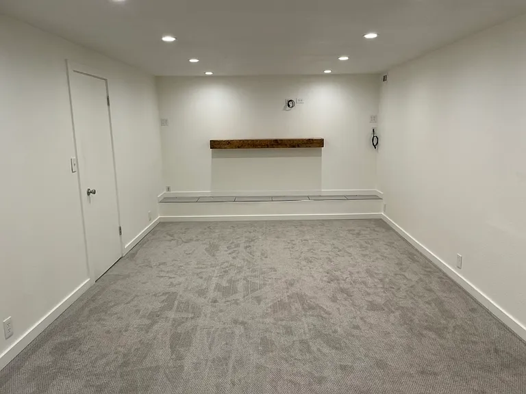 3837 S 1030 E — Photo 14