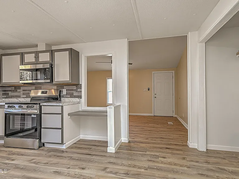 704 Church Hill Dr — Photo 9