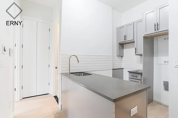 Rented by ERNY LLC | media 5