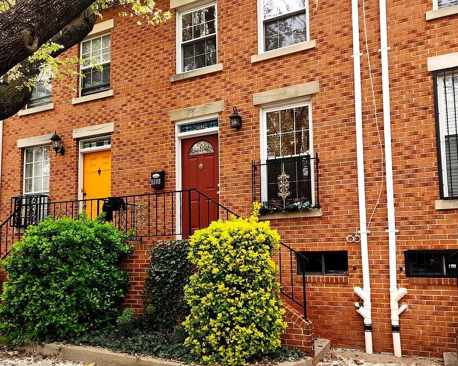 1st image of 1808 E Fairmount Ave