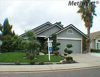 1st image of 6025 Creek Bend Dr