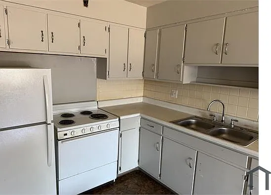 3628 Morganford Rd #8 — Photo 4