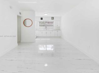1236 NE 109th St #2, Miami, FL 33161