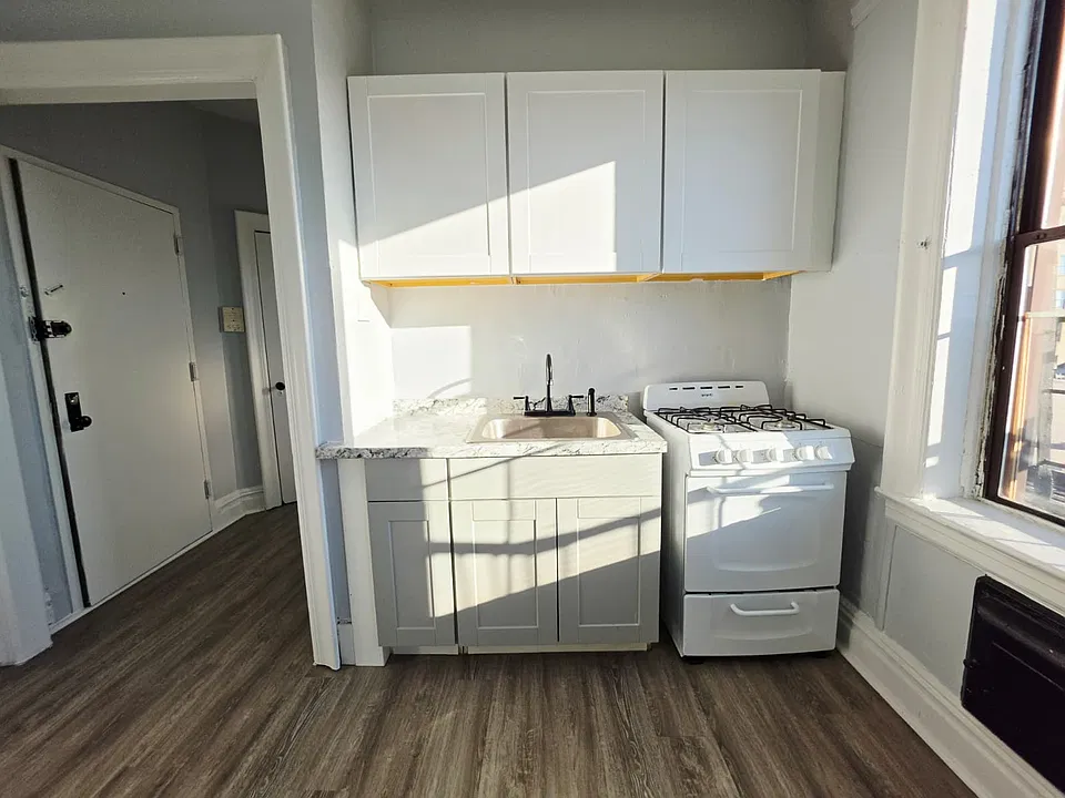104 Clifton Pl #45B