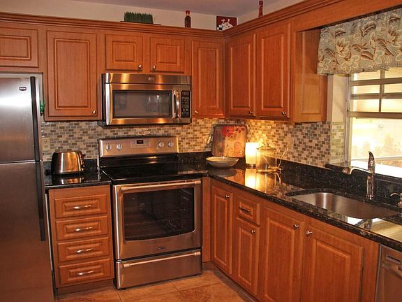 3rd image of 5837 Dream Ct #13