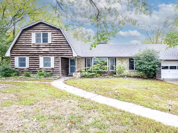 2120 Cedar Hill Rd, Jefferson City, MO 65109