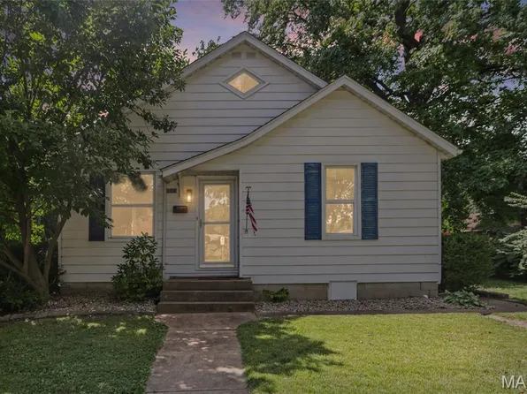 1416 Lindenthal Ave, Highland, IL 62249