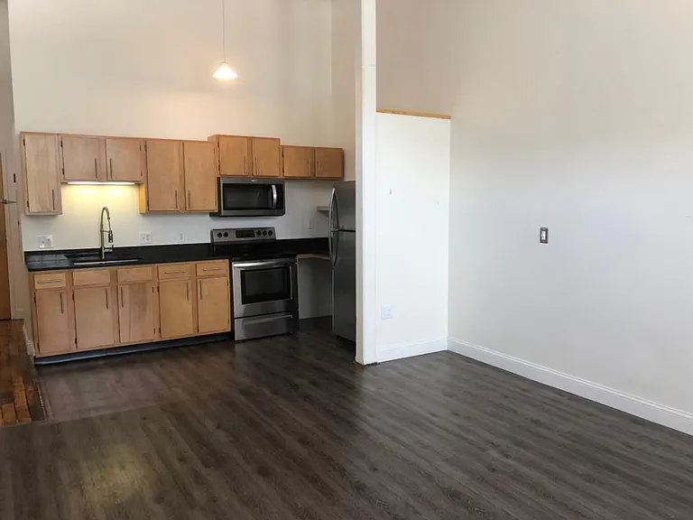 60 Valley St #12 — Photo 5