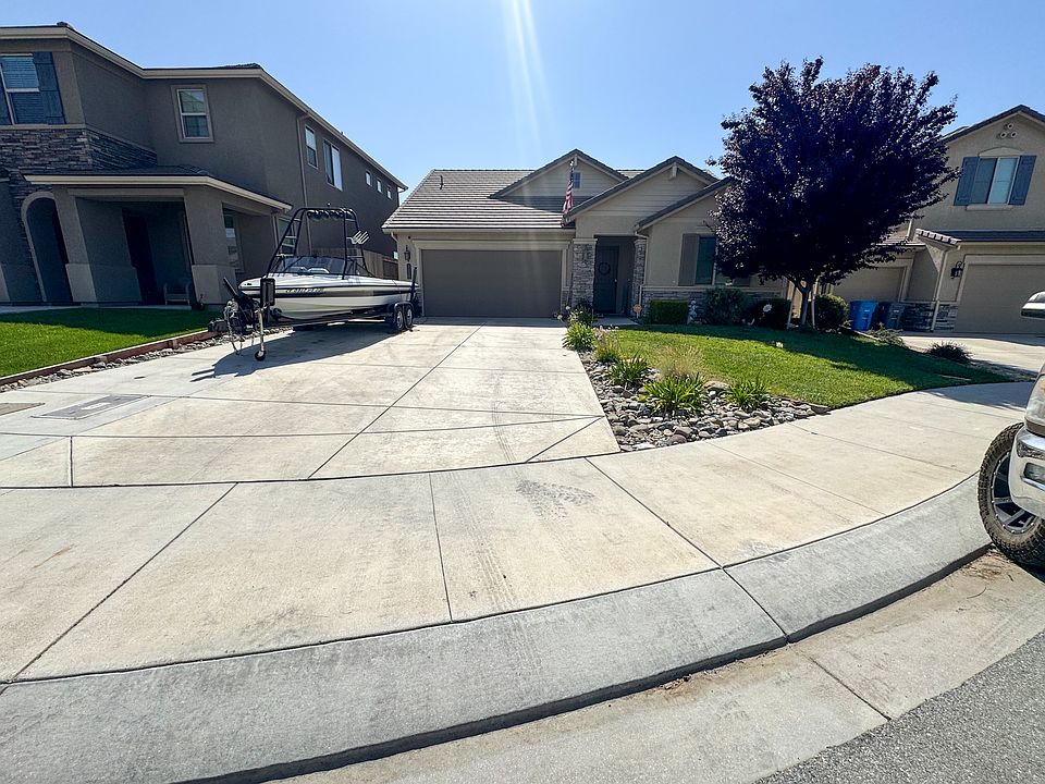 2nd image of 1516 Foxtail Ct