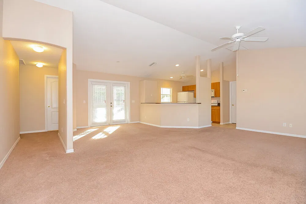 3 bed, 2.0 bath, 1562 sqft, $2,730 — Photo 3