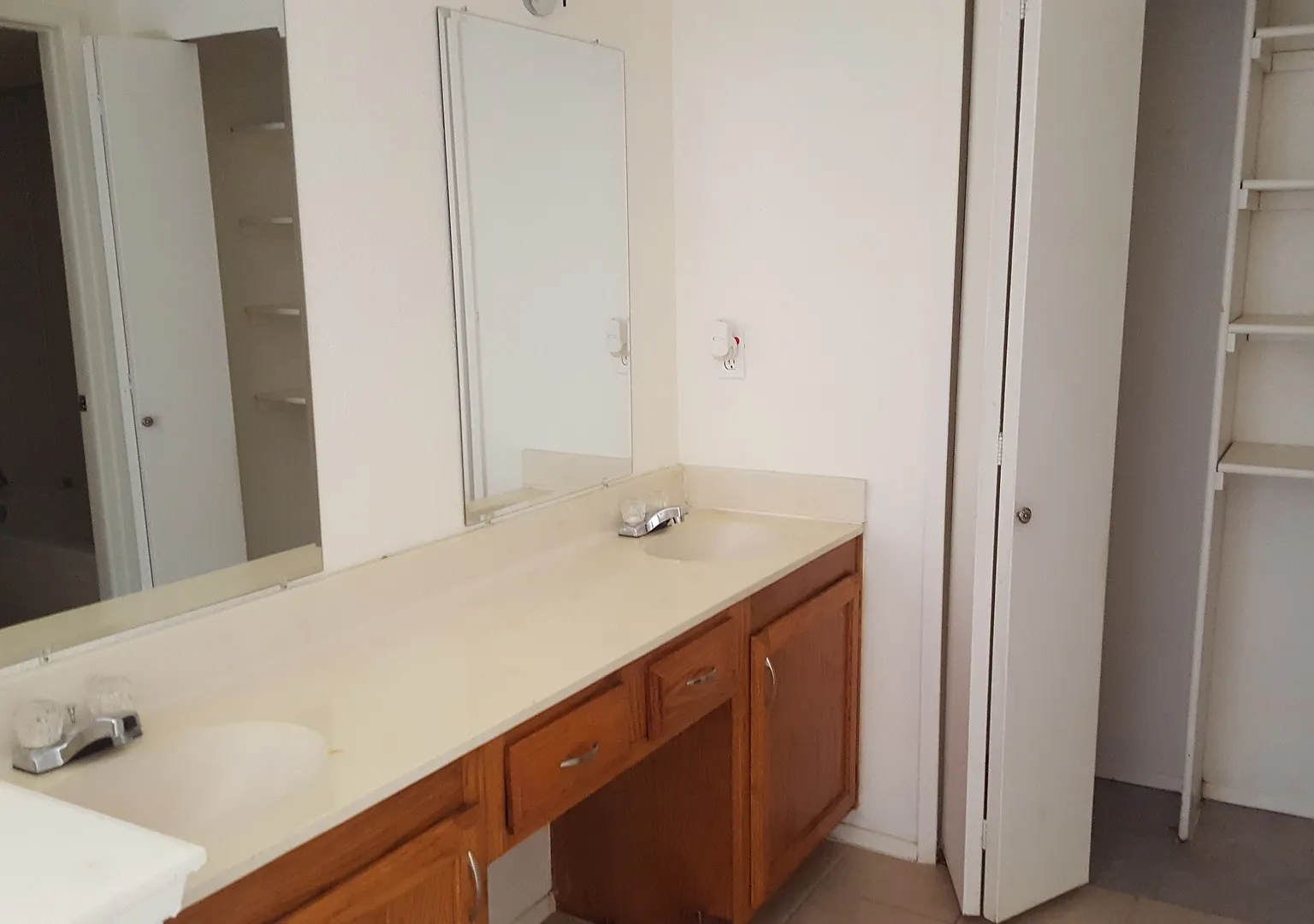 6009 Mc Afee Dr — Photo 2
