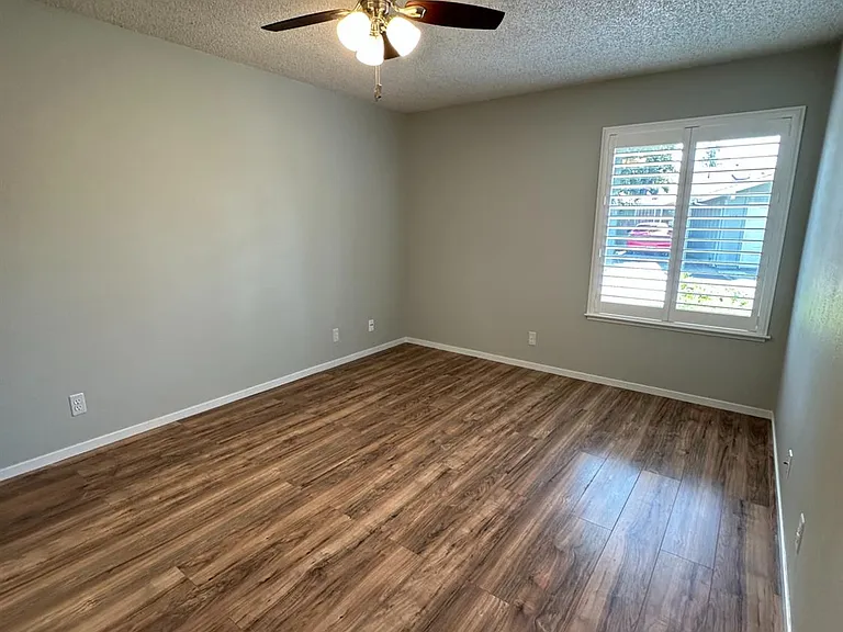 297 E Bullard Ave #136 — Photo 17