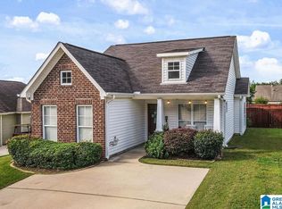 274 Rossburg Dr, Calera, AL 35040