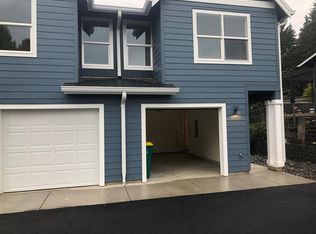 33094 SW Jp West Rd #A, Scappoose, OR 97056