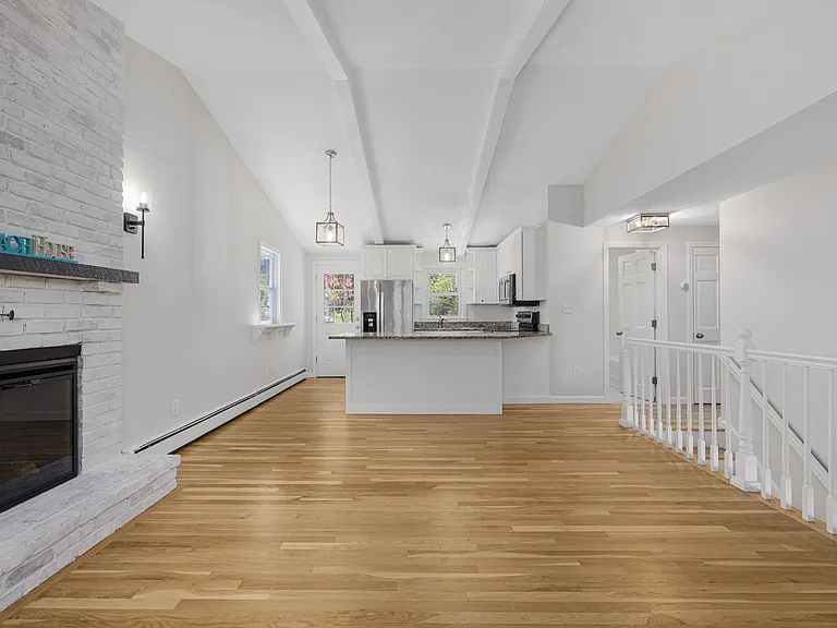 21 Spindrift Dr — Photo 8