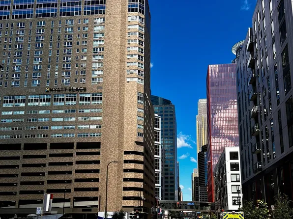 433 S 7th St APT 2118, Minneapolis, MN 55415