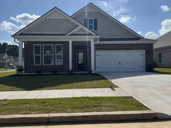 74 Harvest Dance Dr, Byhalia, MS 38611