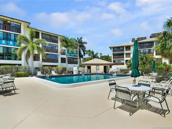 162 SE Saint Lucie Blvd APT 201B, Stuart, FL 34996