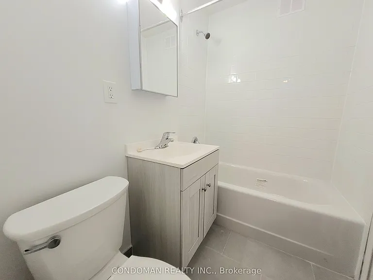 852 Broadview Ave #303 — Photo 7