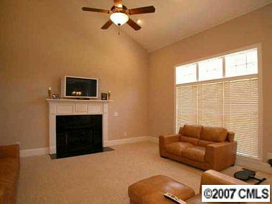 2nd image of 318 Hemmingway Ln