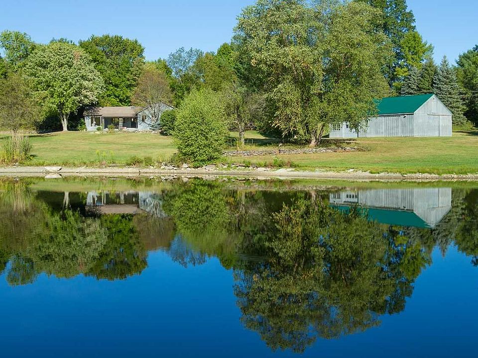 1st image of 265 Market Ln