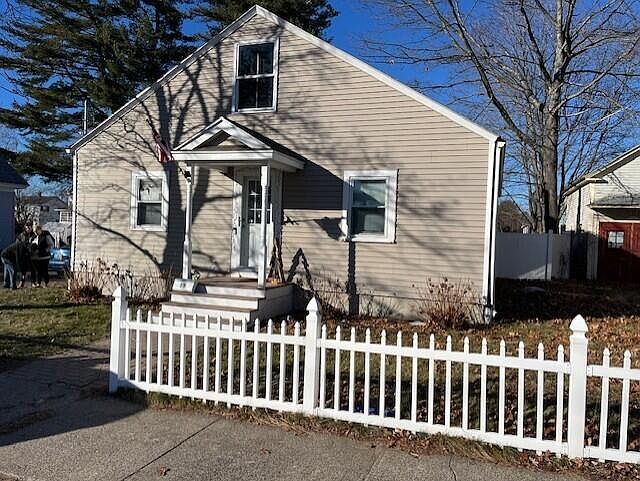 2nd image of 15 Pearl Street