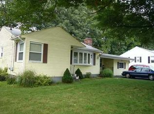 5 Cavalcade Blvd, Johnston, RI 02919