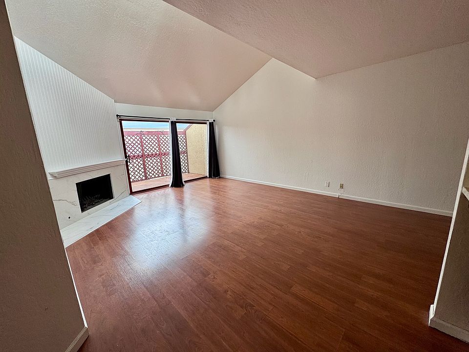 1st image of 25912 Hayward Blvd APT 304